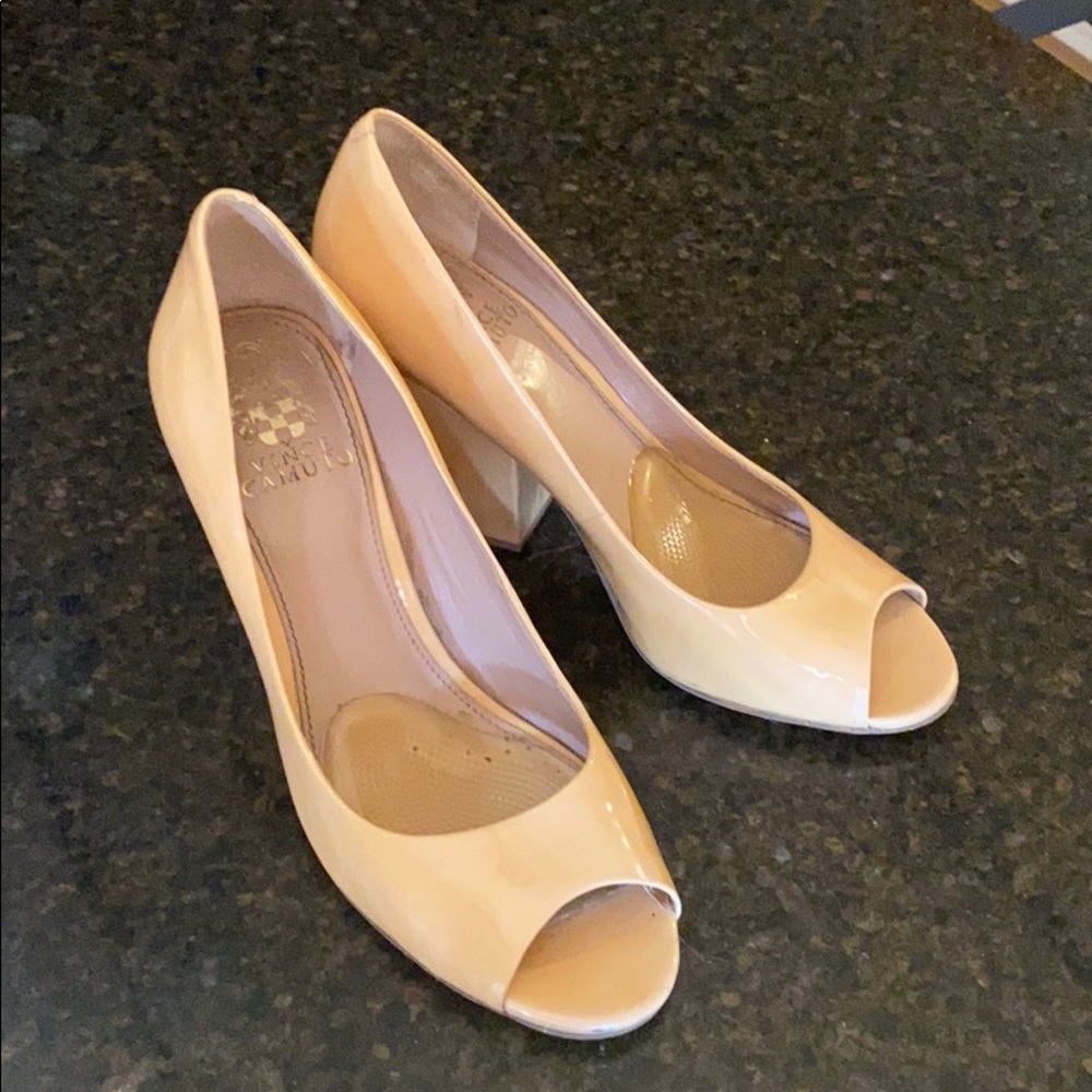 Cream colored Vince Camuto peep toe heels. Worn 3x